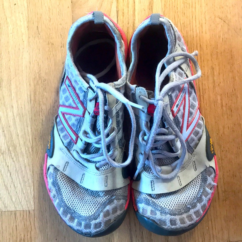 ✨2 for $10✨ Size 7.5 women’s shoes